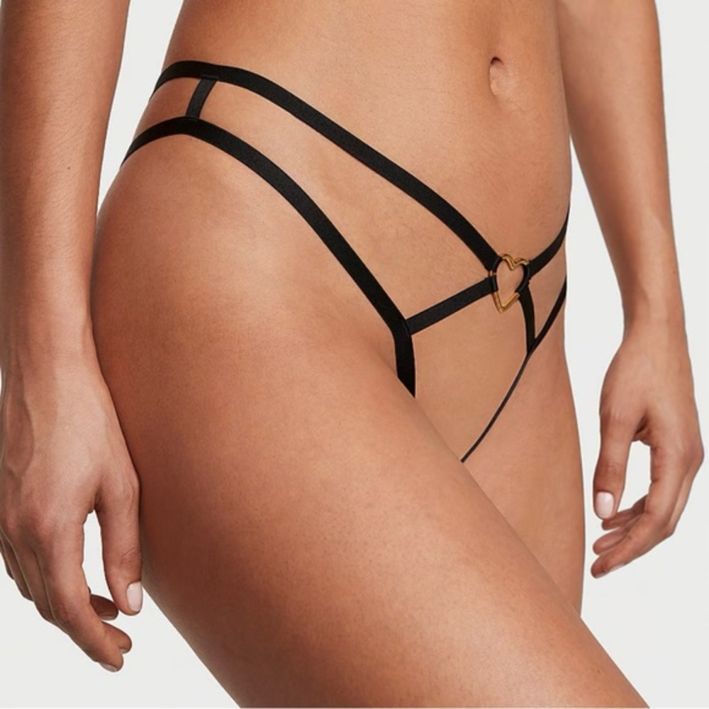Victoria’s Secret Very Sexy Crotchless Heart Hardware Strappy Panty SMALL